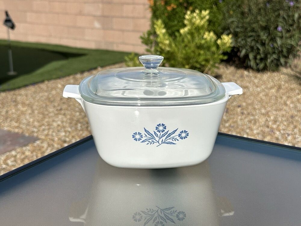 Vintage 60s CorningWare 1.7qt Blue Corn Flower Covered Casserole Dish P-1 3/4-B